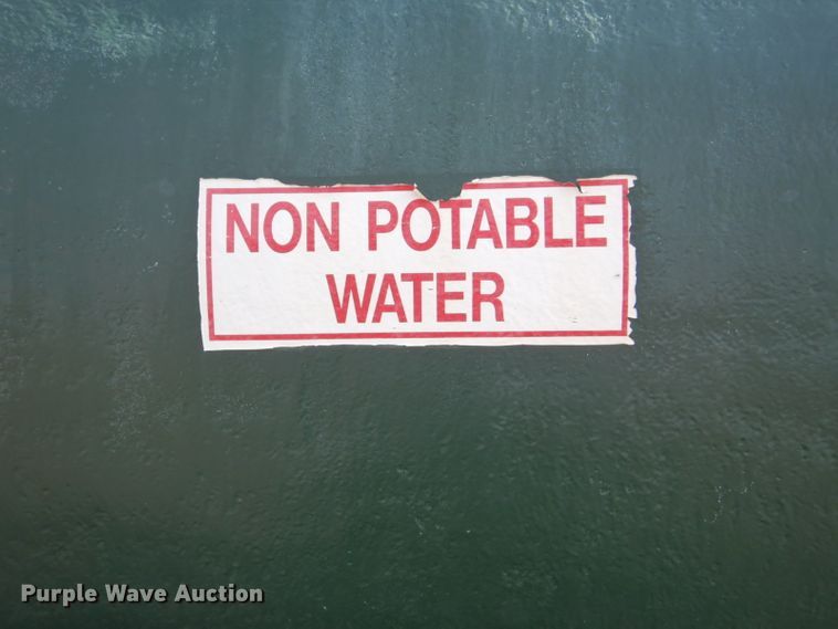 image for item GF9050 2010 Peterbilt 337 tank truck