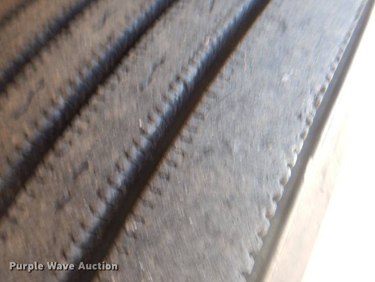 image for item GF9050 2010 Peterbilt 337 tank truck