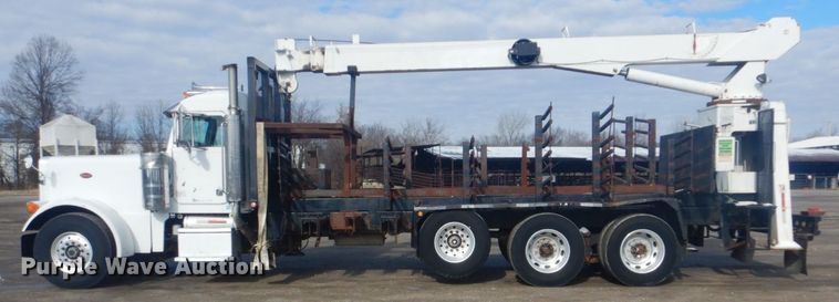 image for item GF9057 2004 Peterbilt 379 crane truck