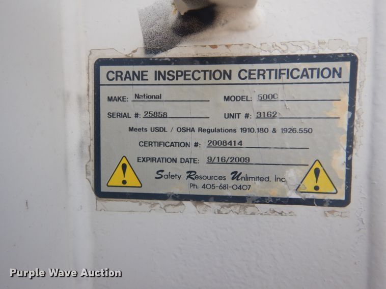 image for item GF9057 2004 Peterbilt 379 crane truck