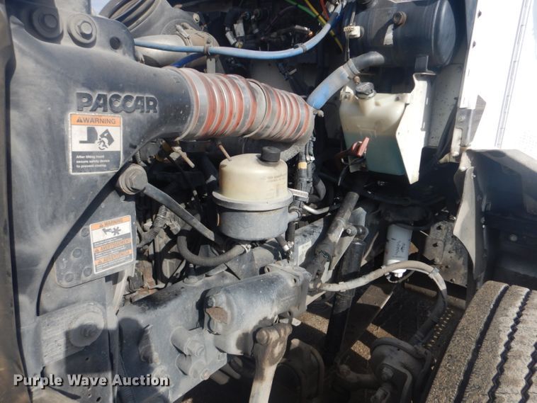 image for item GF9058 2011 Kenworth T370 box truck