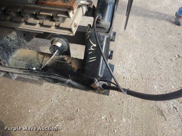 image for item GF9058 2011 Kenworth T370 box truck