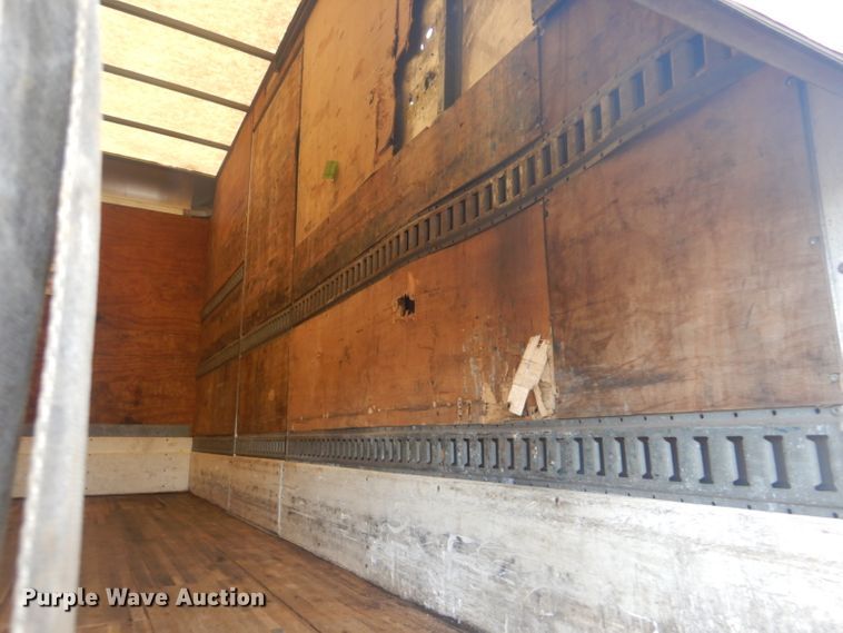 image for item GF9058 2011 Kenworth T370 box truck