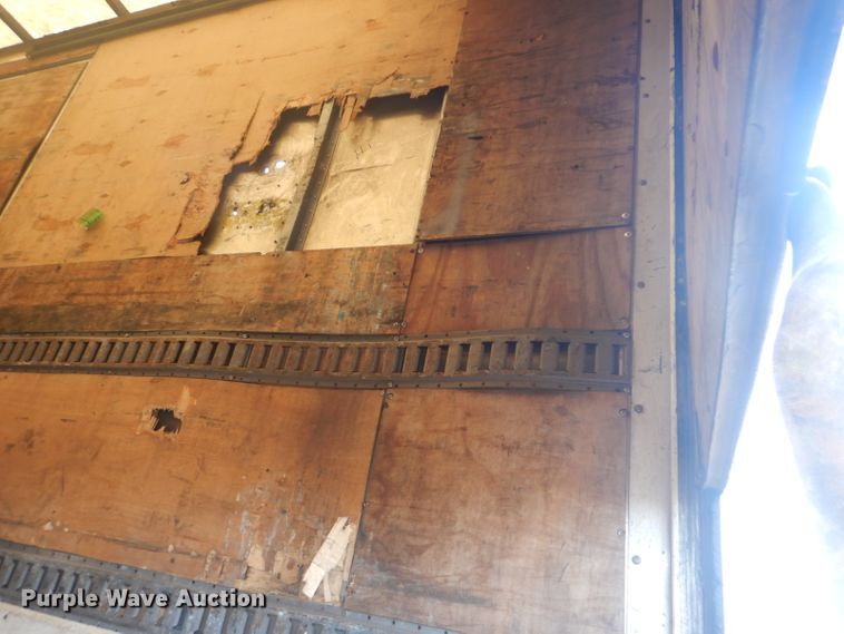 image for item GF9058 2011 Kenworth T370 box truck