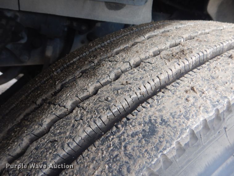 image for item GF9058 2011 Kenworth T370 box truck