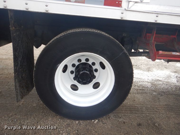 image for item GF9058 2011 Kenworth T370 box truck