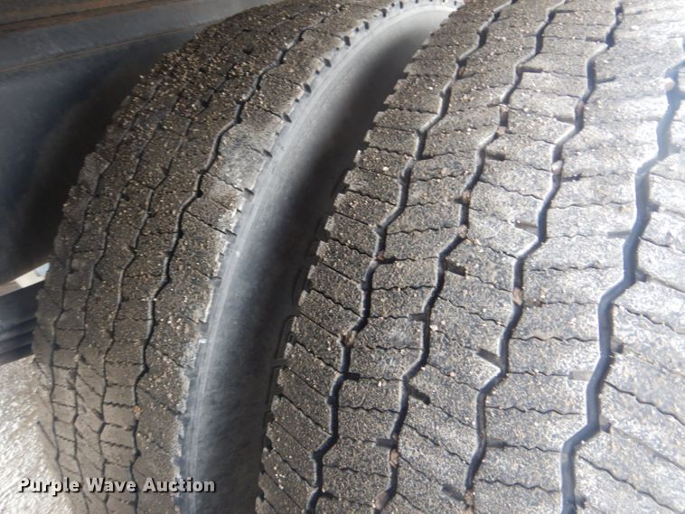 image for item GF9058 2011 Kenworth T370 box truck