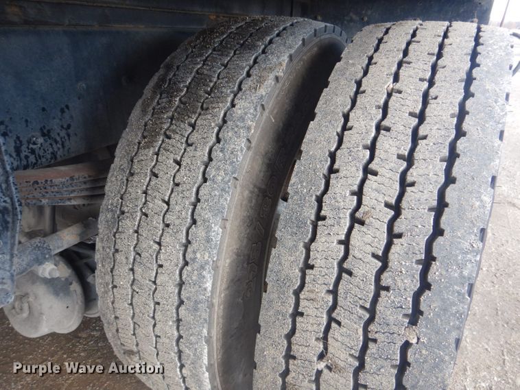 image for item GF9058 2011 Kenworth T370 box truck