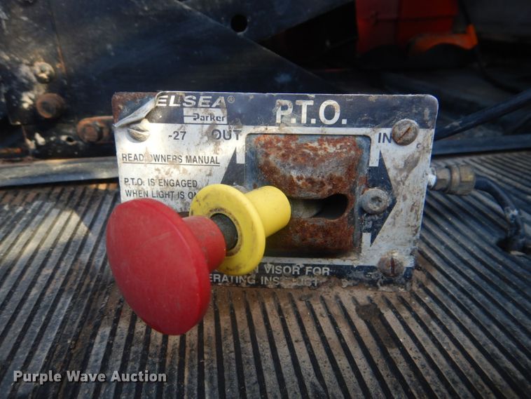 image for item GF9061 1992 Peterbilt 379 tank truck