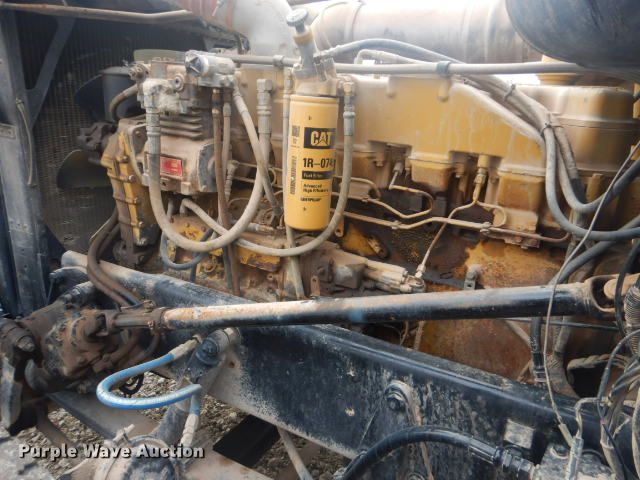 image for item GF9061 1992 Peterbilt 379 tank truck