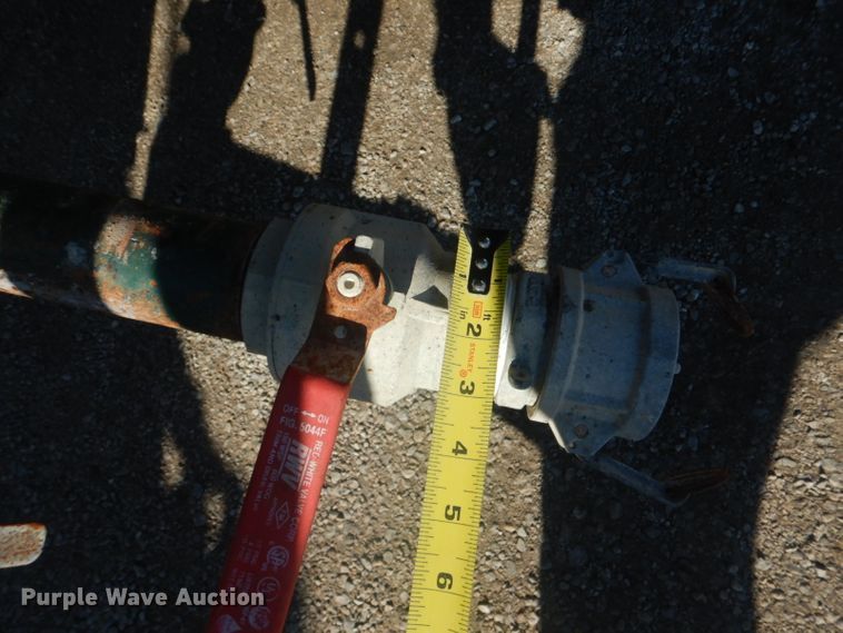 image for item GF9062 2009 Peterbilt 335 tank truck