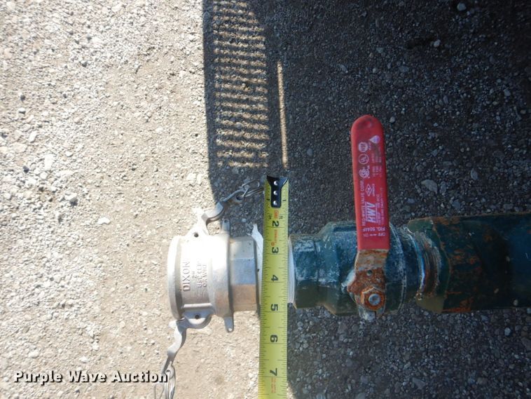 image for item GF9062 2009 Peterbilt 335 tank truck