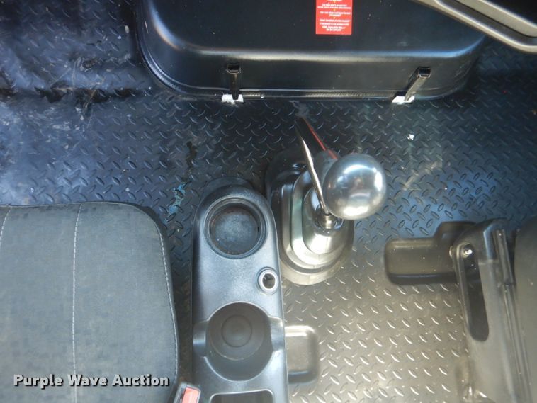 image for item GF9063 2005 Chevrolet C7500 propane truck