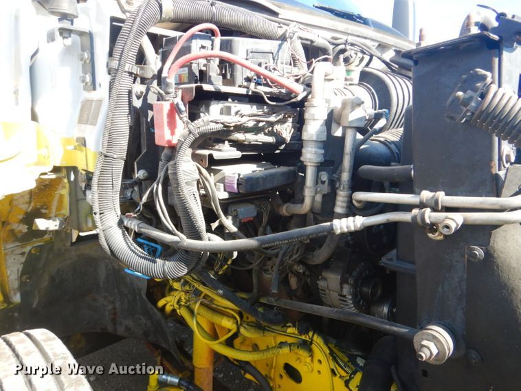 image for item GF9063 2005 Chevrolet C7500 propane truck