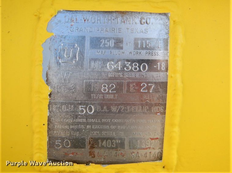 image for item GF9063 2005 Chevrolet C7500 propane truck