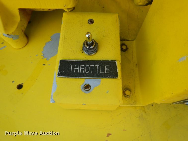 image for item GF9063 2005 Chevrolet C7500 propane truck