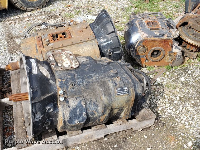 image for item GG9595 (4) Eaton Fuller 10 speed straight cores