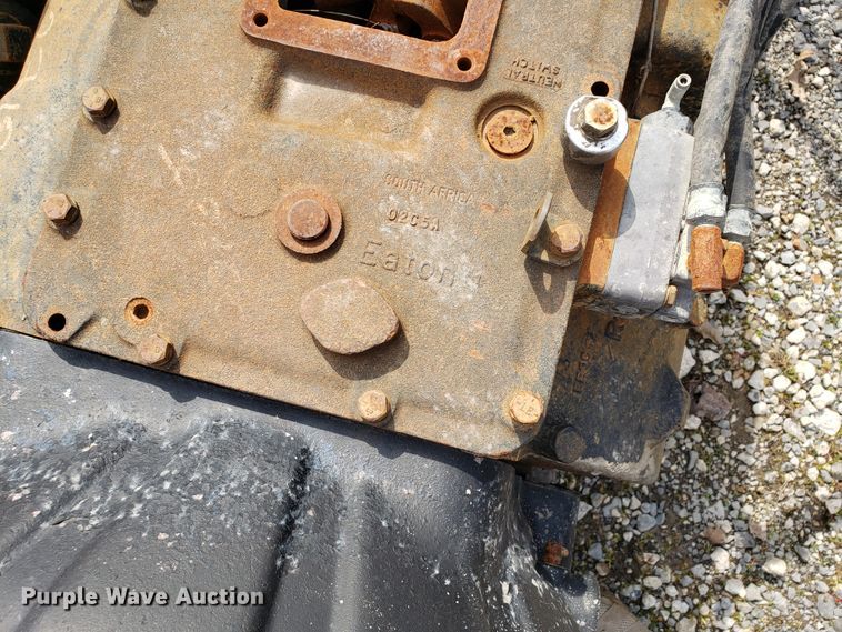 image for item GG9595 (4) Eaton Fuller 10 speed straight cores