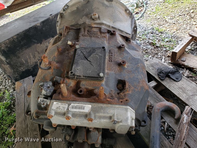 image for item GG9595 (4) Eaton Fuller 10 speed straight cores