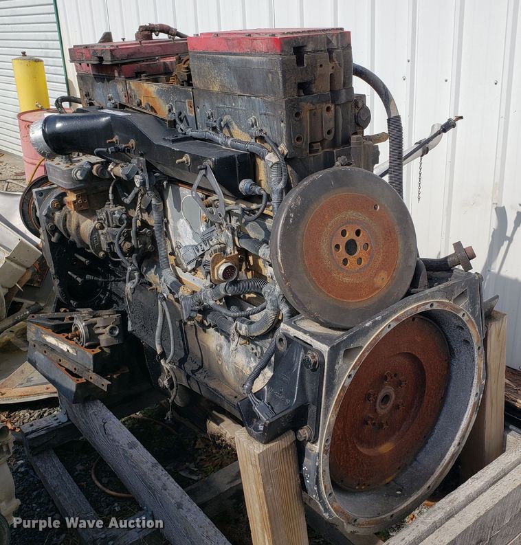 image for item GG9597 1999 Cummins Redtop N14 Select+ six cylinder diesel engine