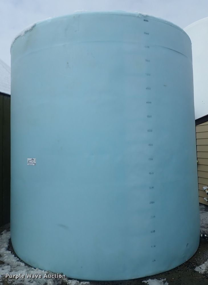 image for item DC3311 1998 Norwesco 40353 salt brine tank