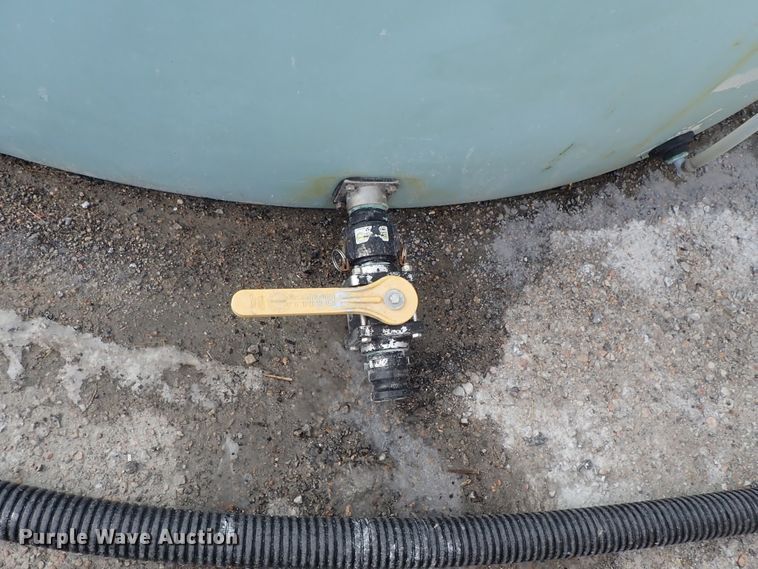 image for item DC3311 1998 Norwesco 40353 salt brine tank