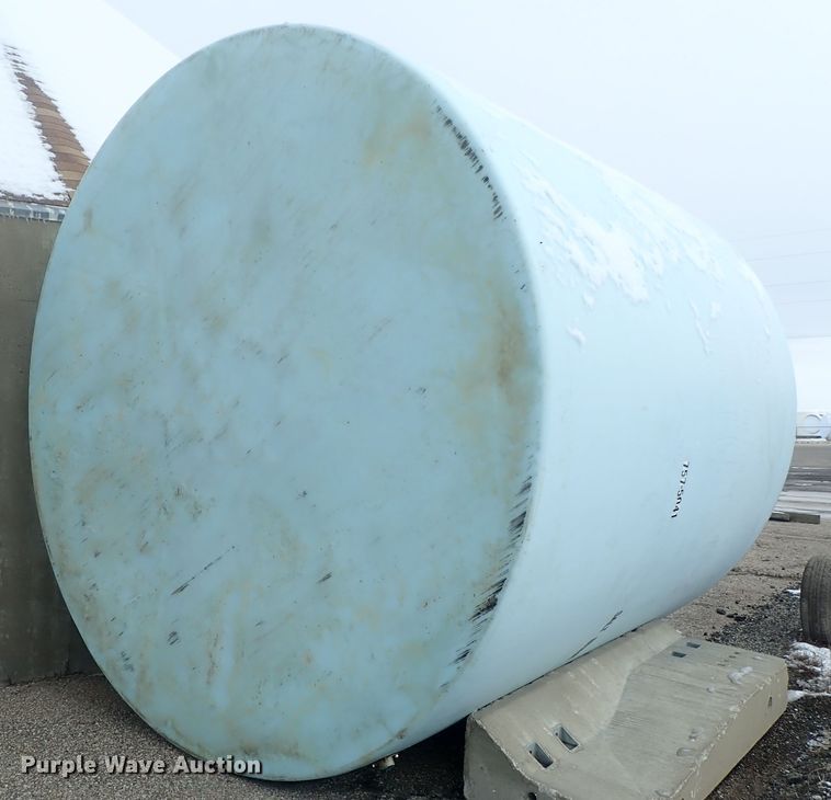 image for item DC3312 2001 Sprayer Specialties LDS10000-1 salt brine tank