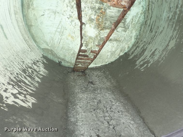 image for item DC3312 2001 Sprayer Specialties LDS10000-1 salt brine tank