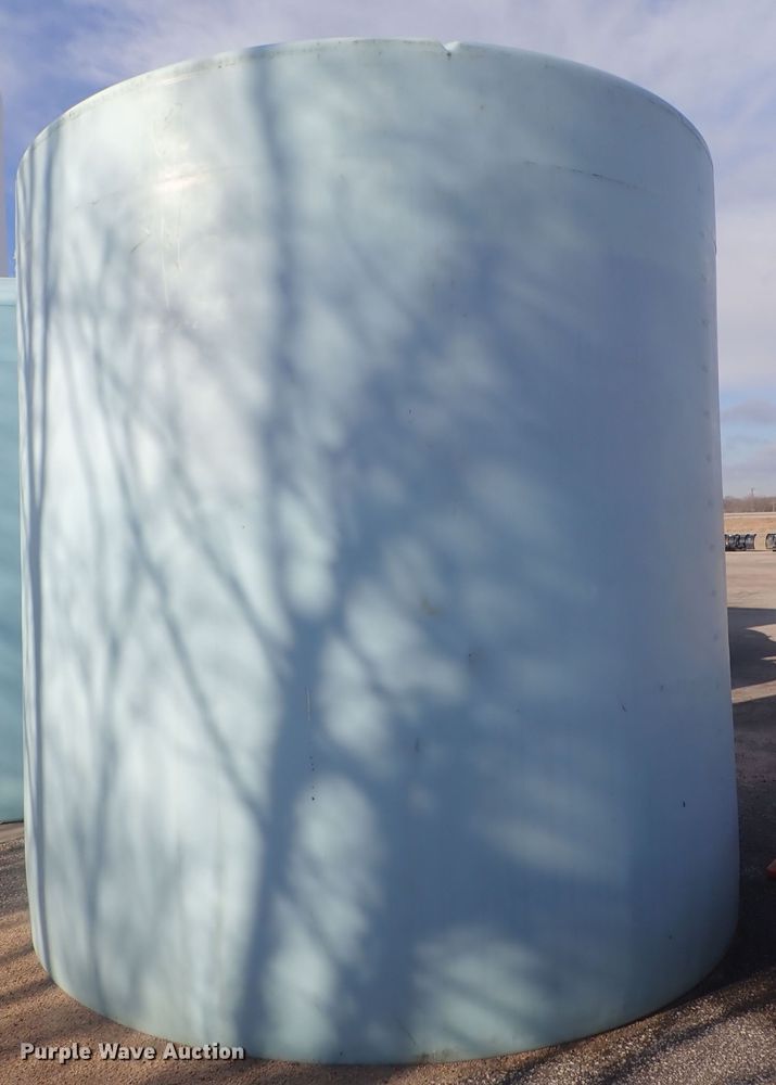 image for item DC3322 1998 Norwesco salt brine tank