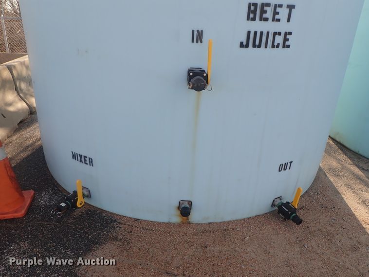 image for item DC3322 1998 Norwesco salt brine tank