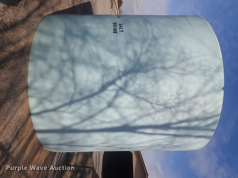 image for item DC3322 1998 Norwesco salt brine tank