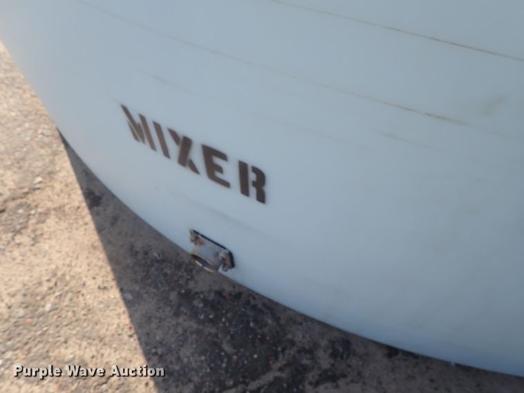 image for item DC3323 1998 Norwesco salt brine tank