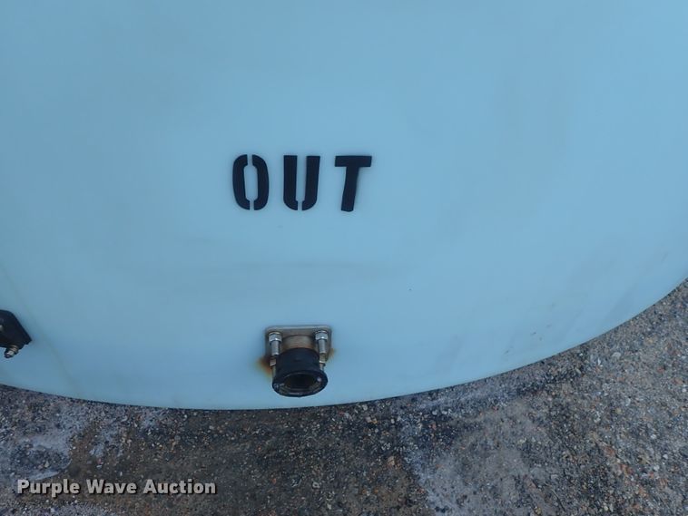 image for item DC3324 2004 Norwesco 40353 salt brine tank