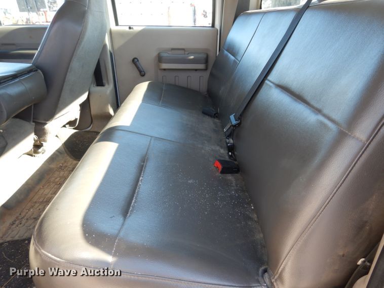 image for item DE4256 2009 Ford F250 Super Duty Crew Cab utility bed pickup truck