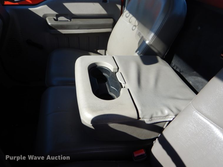 image for item DE4406 2008 Ford F250 Super Duty utility bed pickup truck