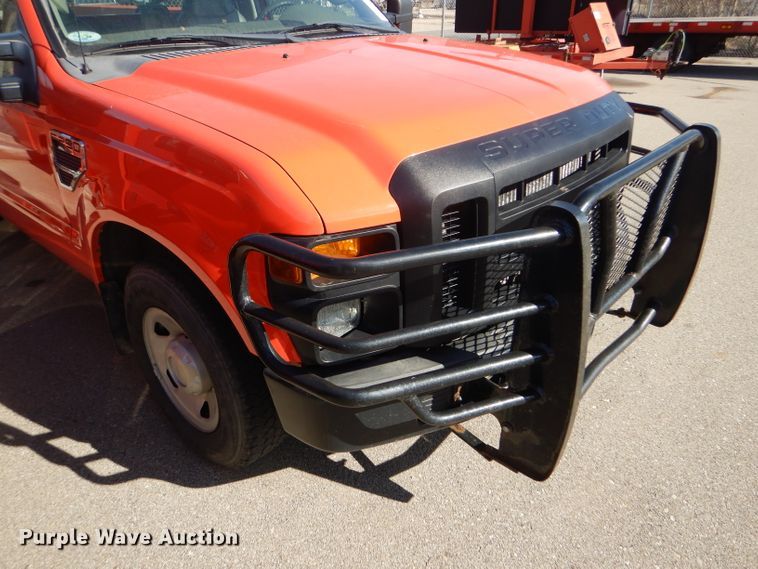 image for item DE4406 2008 Ford F250 Super Duty utility bed pickup truck