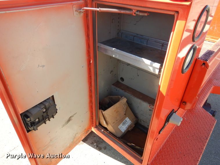 image for item DE4406 2008 Ford F250 Super Duty utility bed pickup truck