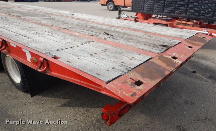 image for item DE4407 2006 Trail Eze TE401 tilt deck equipment trailer