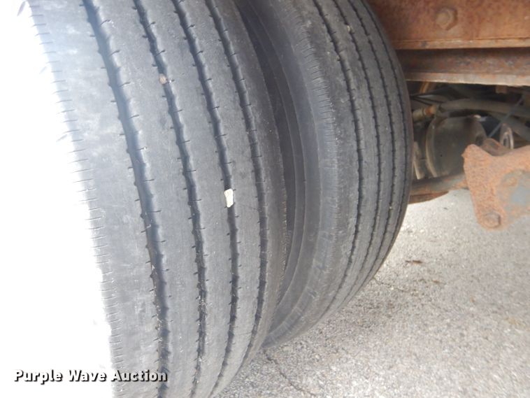 image for item DE4407 2006 Trail Eze TE401 tilt deck equipment trailer