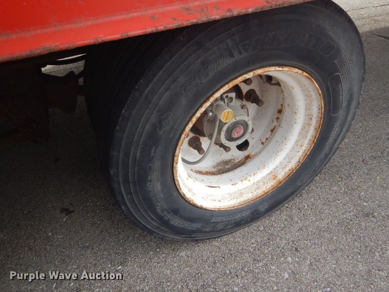 image for item DE4407 2006 Trail Eze TE401 tilt deck equipment trailer