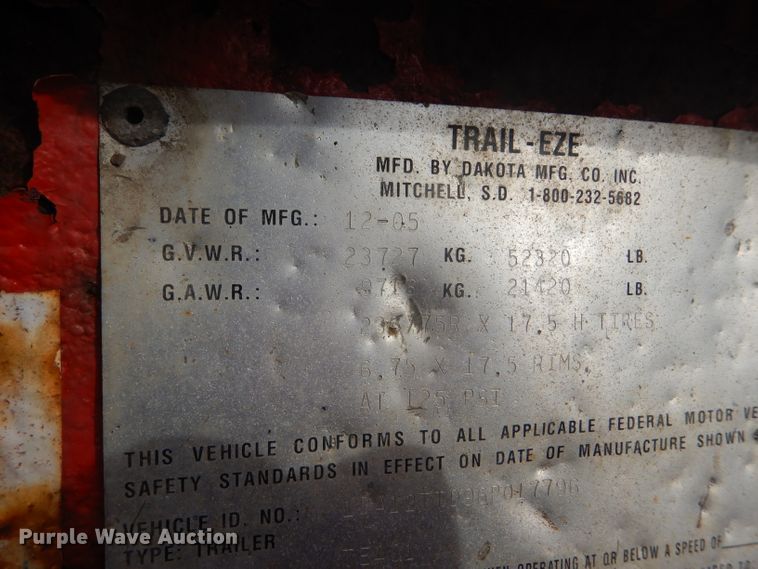 image for item DE4407 2006 Trail Eze TE401 tilt deck equipment trailer