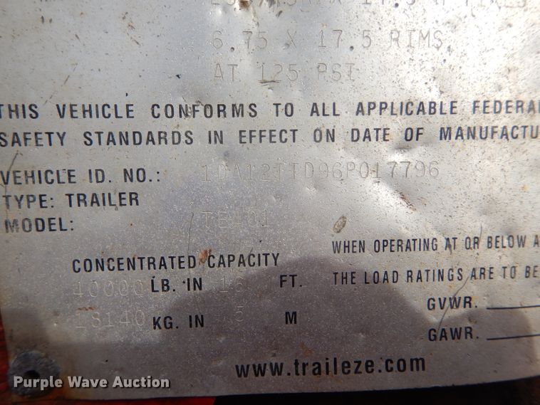 image for item DE4407 2006 Trail Eze TE401 tilt deck equipment trailer