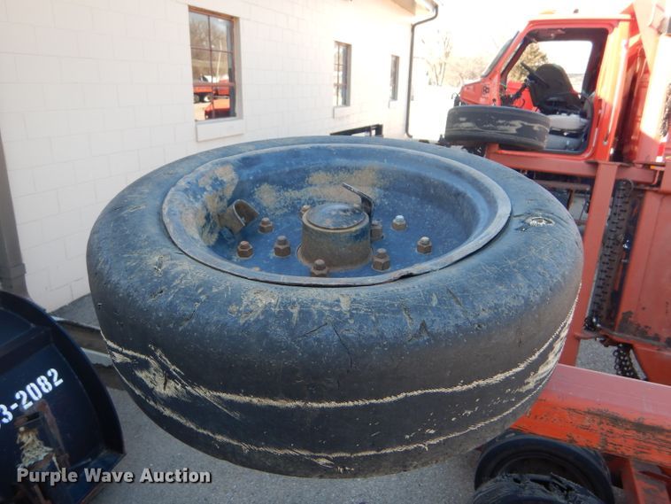 image for item DE4409 2009 Rhino FR15 bat wing rotary mower