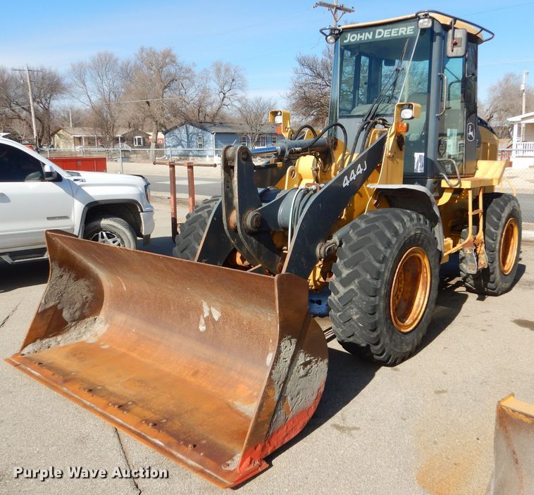 image for item DE4410 2005 John Deere 444J wheel loader