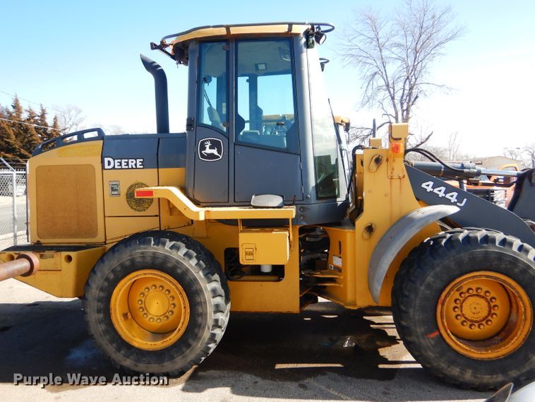 image for item DE4410 2005 John Deere 444J wheel loader