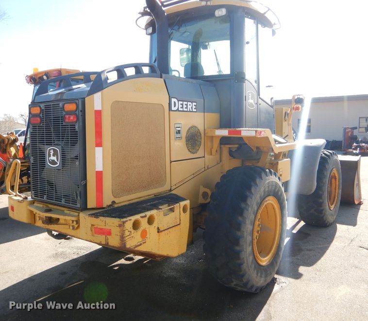 image for item DE4410 2005 John Deere 444J wheel loader