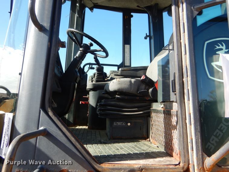 image for item DE4410 2005 John Deere 444J wheel loader
