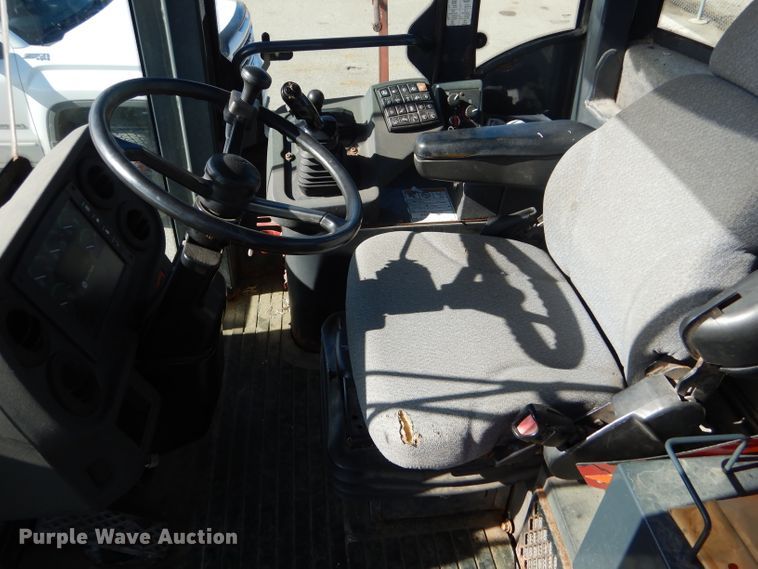 image for item DE4410 2005 John Deere 444J wheel loader