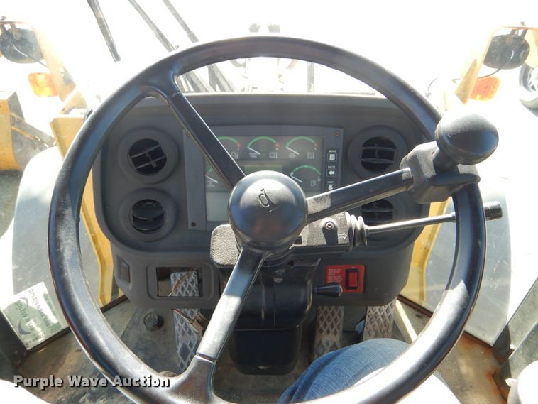 image for item DE4410 2005 John Deere 444J wheel loader