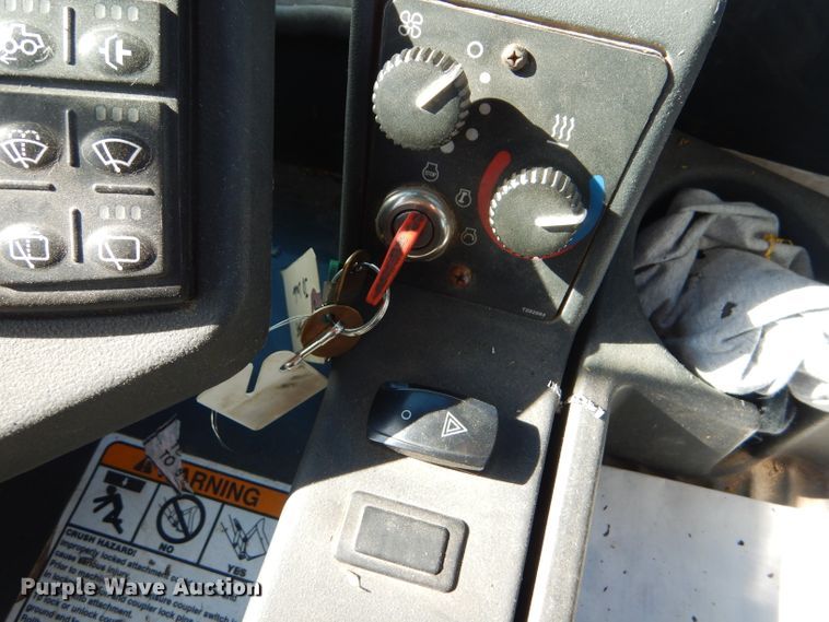 image for item DE4410 2005 John Deere 444J wheel loader